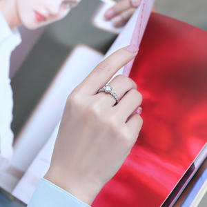 Ventes directes Or S Argent Un Carat Niche Design Bijoux IGI Bague Cultivée - Product Image 3