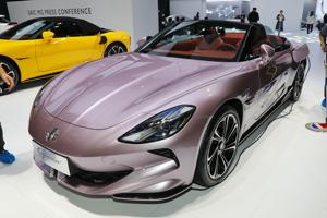 2024 Mg Cyberster 520Km Lange Afstand 4wd Roadster Sportwagen Legendarische Editie Nieuwe Energievoertuigen - Product Image 2