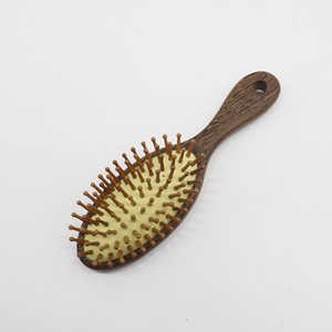 Cepillo de Masaje Antiestático para el Cuero Cabelludo con Cojín de Aire y Madera de Sándalo para el Cuidado del Cabello Femenino - Product Image 1