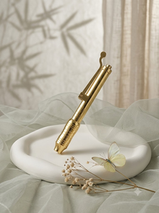 Stylo à Hyaluronique 24K Or 0,3 ml, tellement beau - Product Image 4