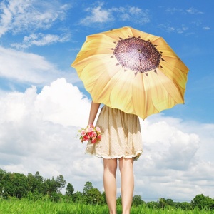 Hot Selling Modern Mini Fully-Automatic Three-Fold Sunflower Design Strong Frame Customizable Color Full Print Outdoor <b>Umbrella</b> - Product Image 1