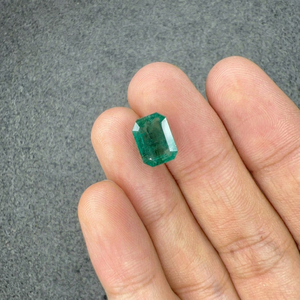 Émeraude naturelle de 3,64 carats, taille octogonale, pierre précieuse verte facettée pour bague, pendentif, collier, bijoux, vente en gros - Product Image 1