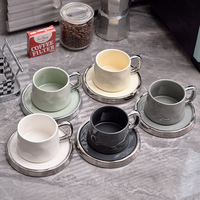 Ensemble de soucoupes pour tasses à café en céramique de luxe de style européen niche moderne à bords argentés pour le thé de l'après-midi tasse à eau tasse à thé à fleurs pour