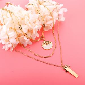 Collar con Colgante de Diamantes de Colores, Diseño Nuevo 2022, Cadena Triple Popular, Acero Inoxidable, Chapado en Oro de 18k - Product Image 4