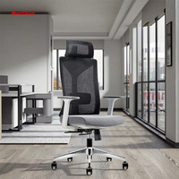 Chaise de bureau ergonomique moderne en maille avec mécanisme synchrone, support lombaire, accoudoirs fixes réglables, chaise de travail pivotante de direction