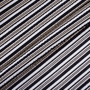 Bán Buôn Tùy Chỉnh Thiết Kế Sọc 78gsm Dệt Muối Shrank Nhăn 100% Bông Thoáng Khí Kỹ Thuật Số In Vải Cho Cô Gái Và Chàng Trai - Product Image 5