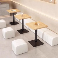 Ensemble table et chaises en bois sans dossier, style nordique/luxe moderne, pour salon de thé et café commercial