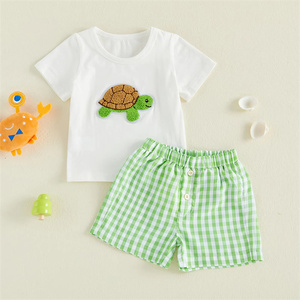 T-shirt à manches courtes avec broderie de tortue, short à carreaux, ensemble de 2 pièces, ensemble de shorts pour bébé - Product Image 4