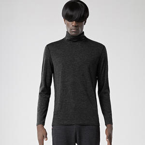 Maglietta Base Layer da Uomo in 100% Lana Merino a Maniche Lunghe, Stile Giapponese, Tinta Unita, Traspirante e Assorbente - Product Image 1