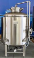 Réservoir de bière 200L Bright SUS 304 Réservoir de stockage Brite Tank Craft Beer Brewery Equipment for Carbonation and Storaing Beer