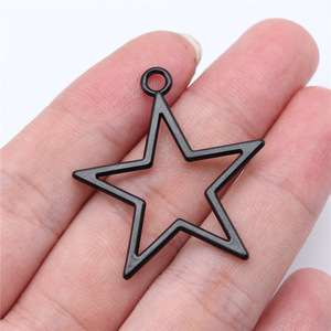 Amuleto de Aleación de Zinc con Diseño de Mariposa de la Muerte, Estrella y Murciélago, con Pentagrama y Corazón Alado, para Gargantillas Góticas y Joyería de Halloween - Product Image 3