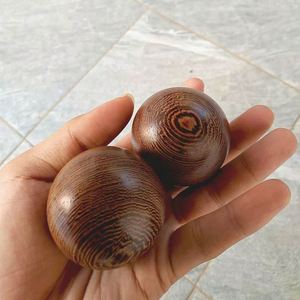 ลูกบอลนวดมือไม้ขนาด 5 ซม. ขายส่ง สำหรับออกกำลังกายและดูแลสุขภาพ - Product Image 2
