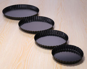 Plat à pizza rond en aluminium antiadhésif avec fond amovible - Product Image 6