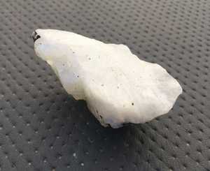 Pierre de lune arc-en-ciel naturelle Flashy spécimen brut non traité belle maison pierre précieuse décorative brute en gros - Product Image 3