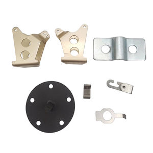 Pièces d'emboutissage OEM crochets de <span class=keywords><strong>roue</strong></span> en caoutchouc accessoires de tuyau d'huile de frein de moto galvanisés support de <span class=keywords><strong>gorge</strong></span> en acier fixe plaque de verrouillage - Product Image 3