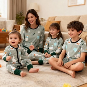 2025 nouveau noël famille pyjamas vêtements ensembles mode maison porter pyjamas imprimé à manches longues famille Parent enfant costume - Product Image 1