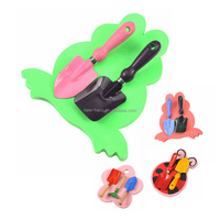 Mini jeu d'outils basiques de jardinage pour enfants, 3 pièces, sac de couleur sous blister, fourche à râteau, kit d'outils colorés pour la plage et le sable des enfants