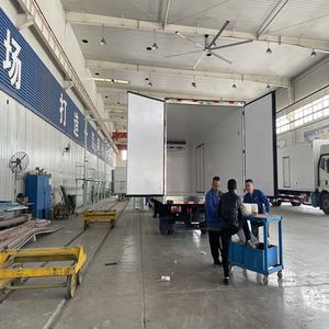 4X2 RHD LFD Diesel Congélateur <span class=keywords><strong>Camion</strong></span> Nouvel État Transmission manuelle pour le transport de produits laitiers Viande Lait Reefer Boîte froide Transporteur - Product Image 3