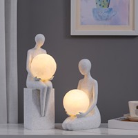 Lampe de Table Moderne Femme Figurine Minimaliste Sculpture Résine Abstraite Dame Décoration Bureau Artisanat Lumière Décor Maison