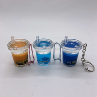 Porte-clés personnalisé en acrylique avec thé au lait boba liquide flottant, disponible en deux couleurs, cadeau souvenir promotionnel