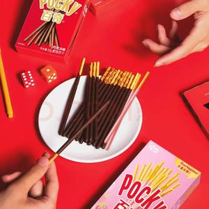 55g Pocky Double Chocolate Crispy Fruity Stick Cookies Strips enrobés de <span class=keywords><strong>lait</strong></span> pour le thé de l'après-midi et les fêtes d'anniversaire - Product Image 5