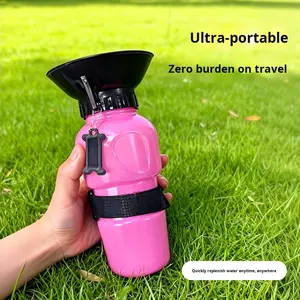 Botol Air Plastik Portabel untuk Anjing, Cocok untuk Perjalanan Mobil, Ramah Lingkungan, Dispenser Air untuk Jalan-jalan dengan Anjing di Mobil - Product Image 1