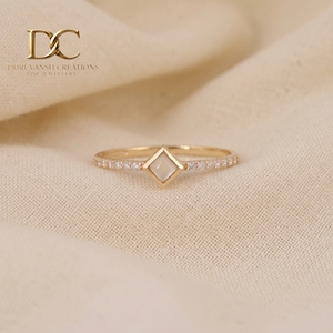 Elegant Designer 14KT Solid Yellow <b>Gold</b> <b>Ring</b> With Lab Grown Diamond and Ethiopian <b>Opal</b> for Women Luxury Any Occasion Gift - Product Image 2