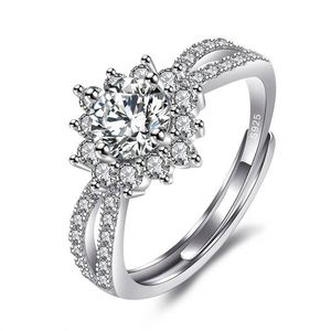 Anillo de Diamante Moissanita Brillante, Anillo Abierto de Plata con Microincrustaciones de Circonio, Anillo de Boda Ajustable para Mujer - Product Image 1