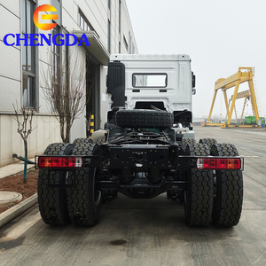 Camión Pesado FAW de 10T 6x4 Euro 2 Diésel, Nuevo Chasis de Camión de Carga con Carrocería Personalizada y Cámara Trasera - Product Image 1
