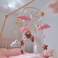 Mobile de berceau transfrontalier de style nordique pour enfants, ours en feutre fait main avec clochette, sans assemblage requis, son et lumière