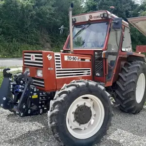 60HP-160HPLos nuevos tractores son recién comercializados y son utilizados generalmente por nuevos usuarios agrícolas.