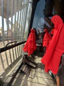 Excavatrice Caterpillar 349D2 d'occasion, modèle 2024, poids opérationnel de 50 tonnes, capacité de la benne de 2,6 m, fournisseur d'origine Caterpillar - Product Image 6