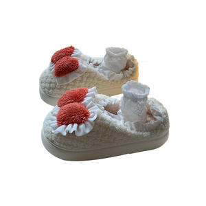 Mignonnes pantoufles d'intérieur pour femmes, en peluche moelleuse avec semelle épaisse antidérapante et bout ouvert, idéales pour l'été et l'automne - Product Image 5