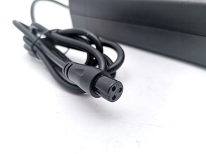 Chargeur de <span class=keywords><strong>batterie</strong></span> 54.6V 2A pour <span class=keywords><strong>KUGOO</strong></span> <span class=keywords><strong>G</strong></span>-<span class=keywords><strong>Booster</strong></span> chargeur de Scooter électrique pièces de rechange accessoires - Product Image 4