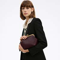 Sac à bandoulière pour femme en PU, petit format, style rétro, avec fermoir Kiss-lock argenté, en polyester, à sangle unique, forme coquille, style défilé 2026