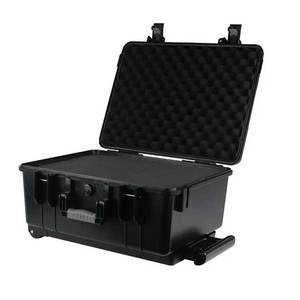 Robuster, wasserdichter Werkzeugkoffer aus Hartplastik mit individuell anpassbarem Schaumstoff und Rollen - Product Image 1