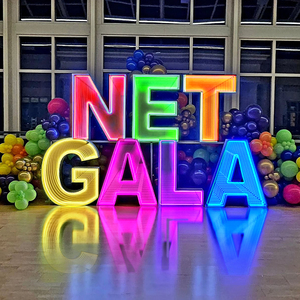 Letras y Números Metálicos Iluminados para Decoración, Letreros LED <span class=keywords><strong>de</strong></span> Neón, Letras Decorativas <span class=keywords><strong>de</strong></span> 2, 4 y 5 Pies - Product Image 1