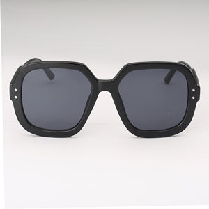 2025 Tendencia OEM Gafas de sol unisex con protección UV400 Pantone Color Disponible CE - Product Image 2