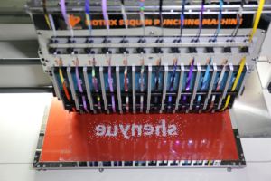 Macchina Automatica per Applicazione Paillettes, Pressa Computerizzata ad Alta Precisione per Decorazioni su Abbigliamento - Product Image 6