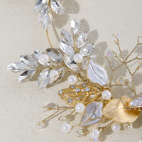 Serre-tête de mariée vintage en or fait main avec feuilles, perles et cristaux, bijou de cheveux en strass pour mariées et demoiselles d'honneur