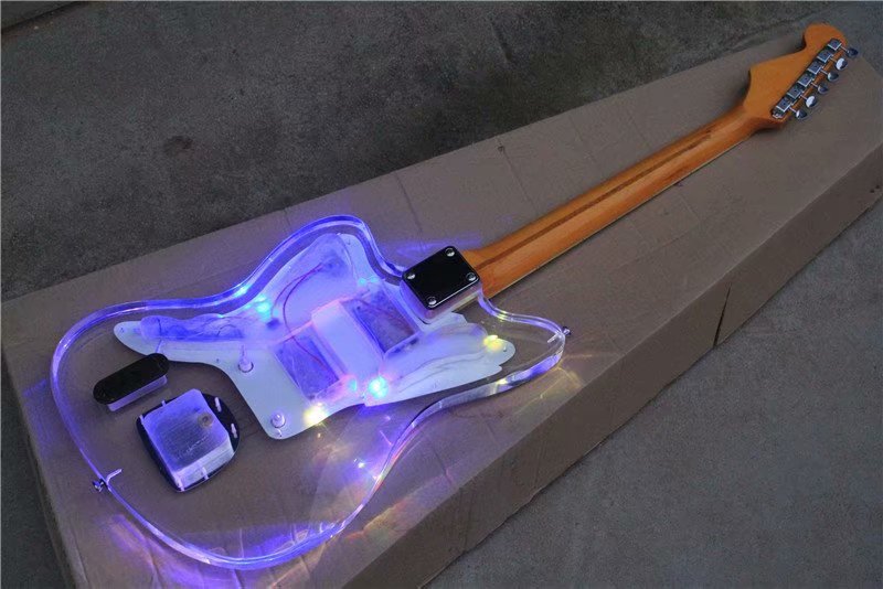 Flyoung高品質アクリルエレキギター7色LEDライトホワイトピックガード