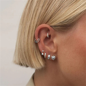 Aretes Minimalistas en Forma de C de Plata de Ley 925 con Parte Posterior Plana, Chapados en Oro de 18K, Joyería para Chicas - Product Image 5