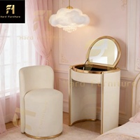 Ensemble de coiffeuse de luxe italien en velours avec miroir LED rond, rangement et chaise rembourrée pour chambre à coucher