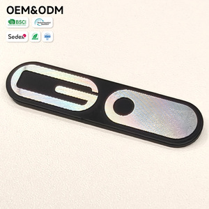 Placa de Identificación de Aluminio Metálico Personalizada con Logotipo de Corte de Diamante 3D con Textura de Rejilla Arcoíris Iridiscente para Periféricos de Juegos - Product Image 2