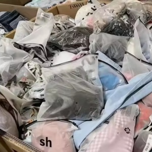 Xnw Vente en gros Robes d'été décontractées pour femmes, tailles mixtes, manches courtes, style mode, vêtements d'occasion, nouvelles balles de vêtements mixtes pour femmes - Product Image 1