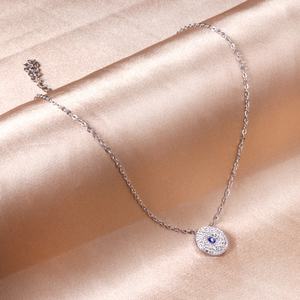 สร้อยคอแฟชั่นแบบกันน้ำสั่งทำพิเศษ ชุบทอง 18K สแตนเลสสตีลรูปดวงตา สำหรับผู้หญิง - Product Image 3