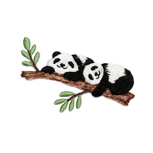 Parches Bordados Termoadhesivos de <span class=keywords><strong>Panda</strong></span> con Encaje Chenille Personalizados para Gorras - Product Image 2