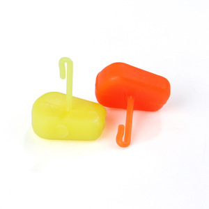 Simulador de pesca de estilo europeo, cebo de grano de maíz con anzuelo para pesca de fondo de carpas, 4 colores, operación manual ecológica - Product Image 3
