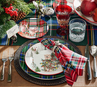 Assiette de Noël en céramique, motif animaux sauvages et sapins, en porcelaine, pour la table, la maison, les fêtes et les services de table.
