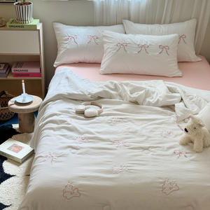 Broderie Patchwork matelassé couette costume <span class=keywords><strong>blanc</strong></span> noir INS été couette avec 4 pièces doux linge de maison pour mariage <span class=keywords><strong>et</strong></span> hôtel - Product Image 3